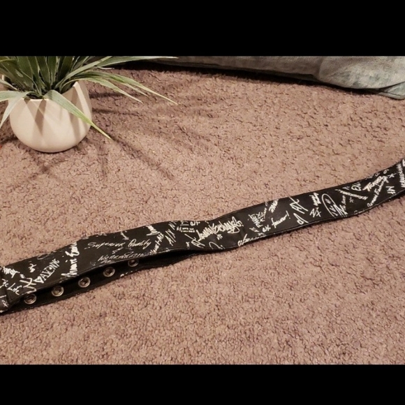 Armani Exchange Men's Belt - Picture 2 of 4